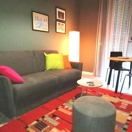 Inner City De Luxe Apartment Катания Экстерьер фото
