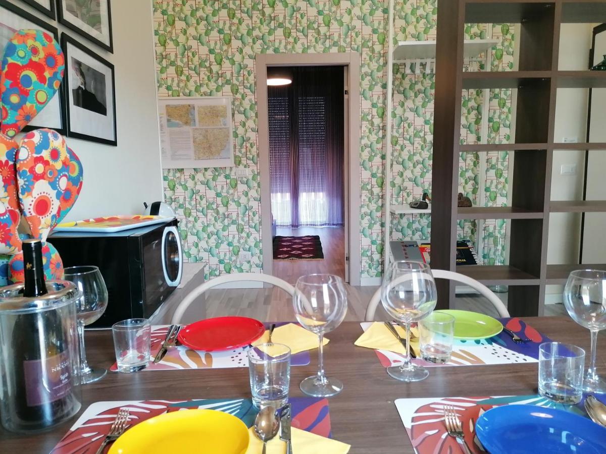 Inner City De Luxe Apartment Катания Экстерьер фото