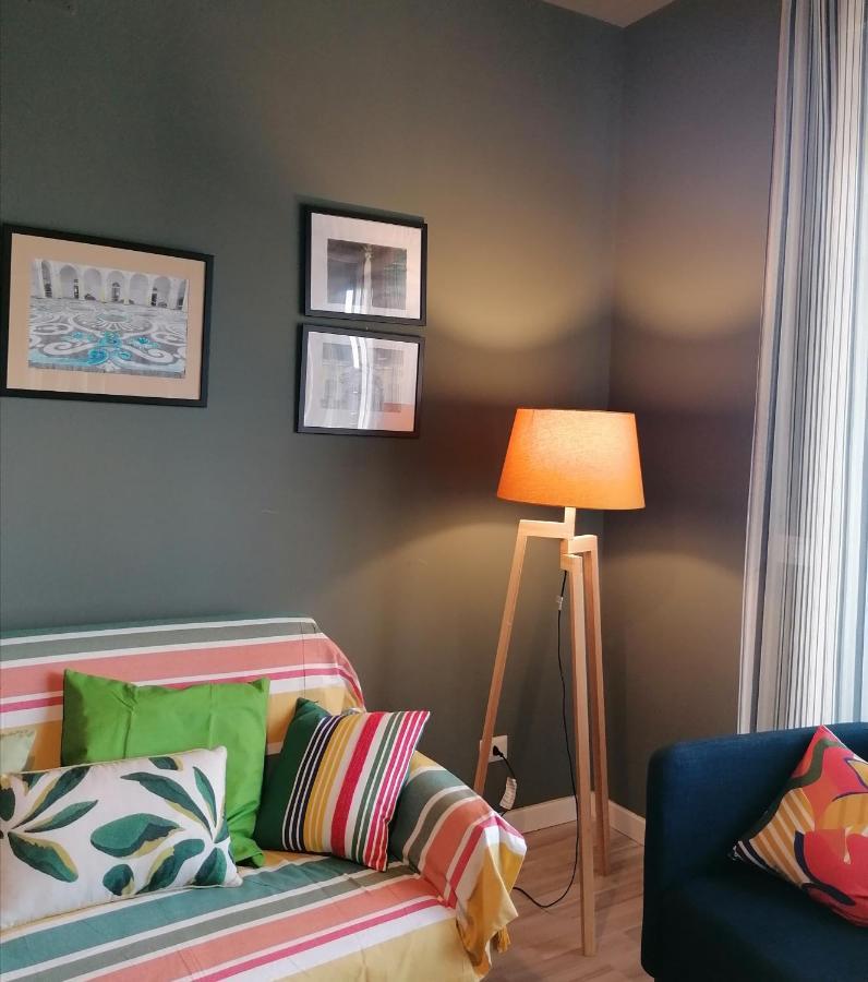 Inner City De Luxe Apartment Катания Экстерьер фото