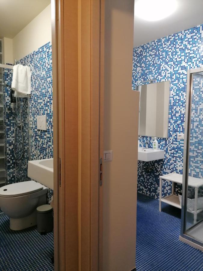 Inner City De Luxe Apartment Катания Экстерьер фото