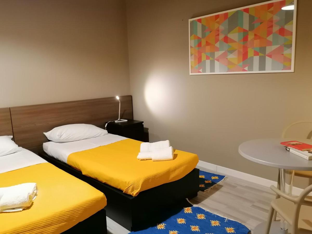 Inner City De Luxe Apartment Катания Экстерьер фото